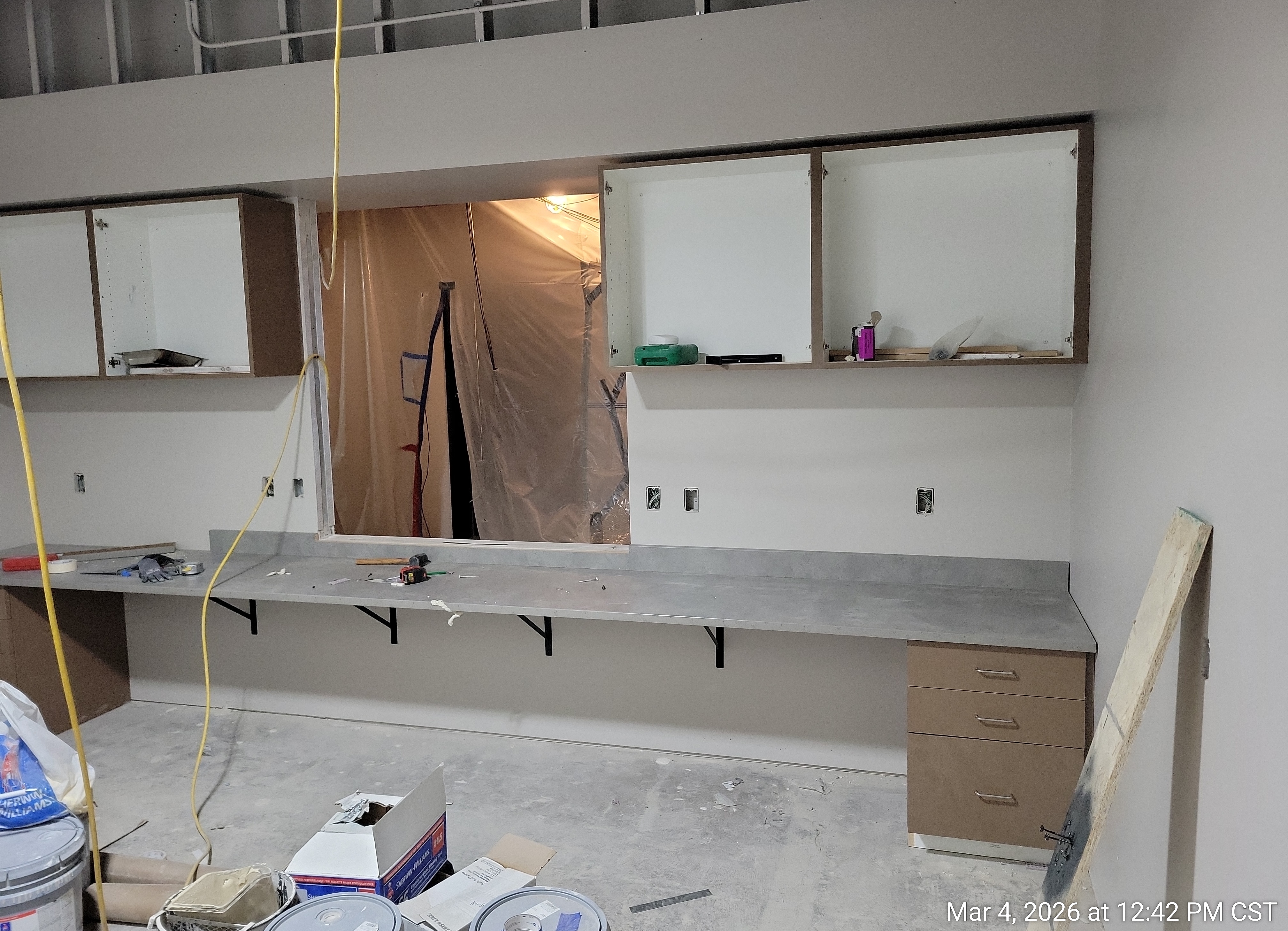 5th Floor Front Desk
