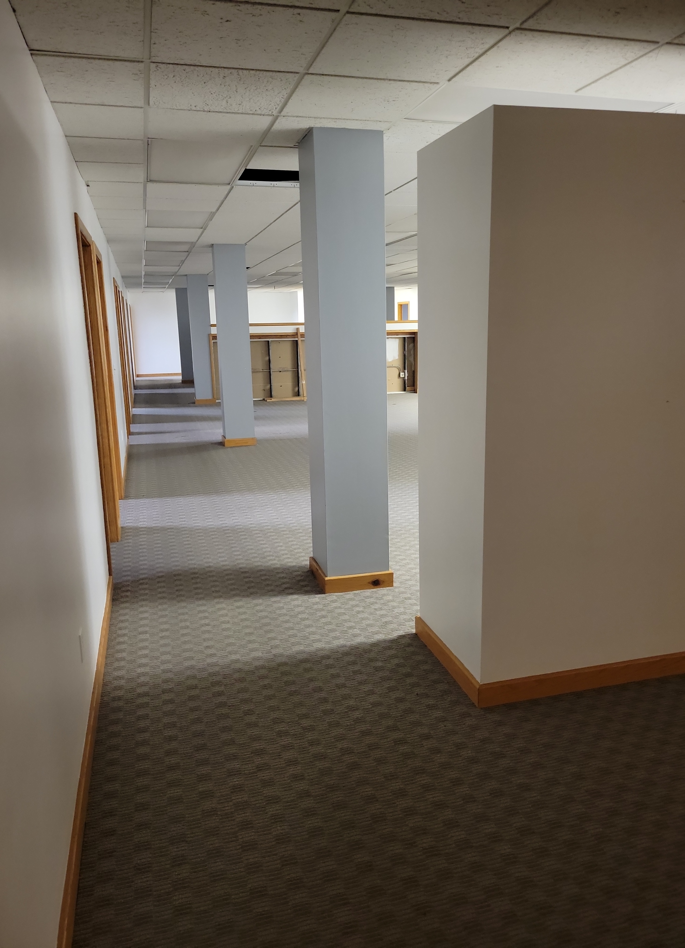 Picture of 6th floor with support columns